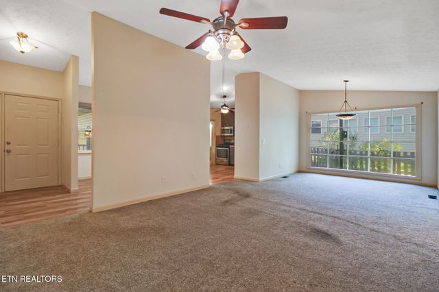 140 Shelley Lane, Crossville, TN 38558