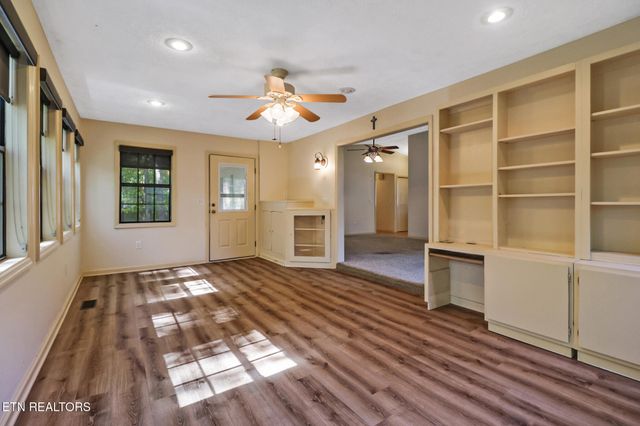 140 Shelley Lane, Crossville, TN 38558