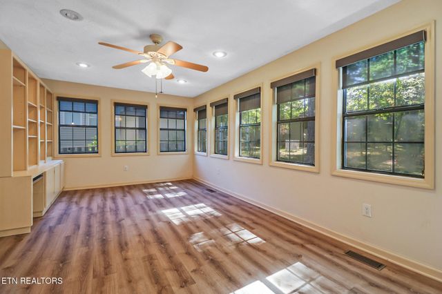 140 Shelley Lane, Crossville, TN 38558