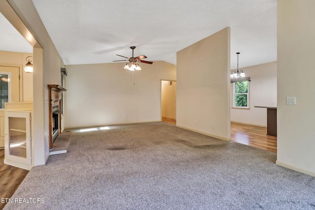 140 Shelley Lane, Crossville, TN 38558