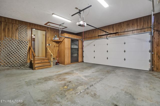 140 Shelley Lane, Crossville, TN 38558