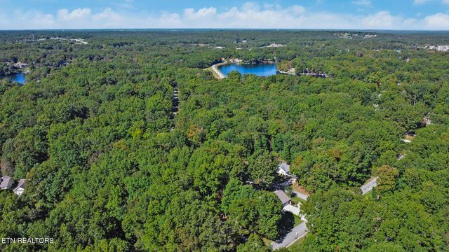 140 Shelley Lane, Crossville, TN 38558