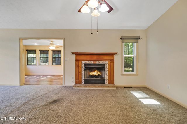 140 Shelley Lane, Crossville, TN 38558