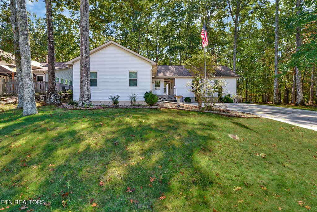 140 Shelley Lane, Crossville, TN 38558