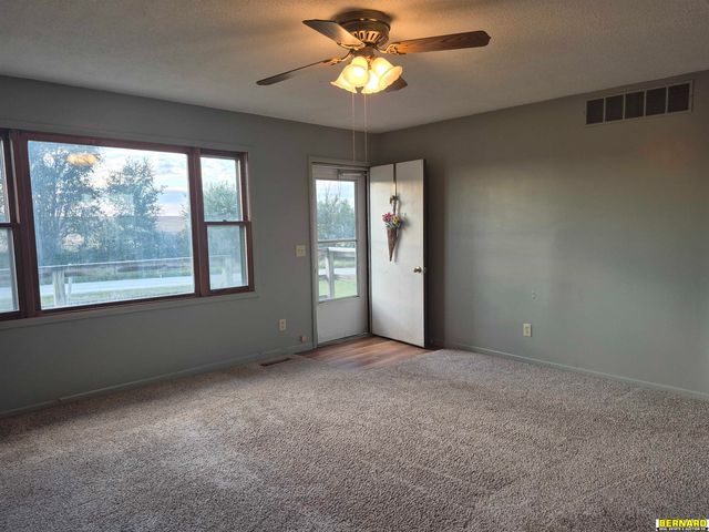 70754 624 Avenue, Pawnee City, NE 68420