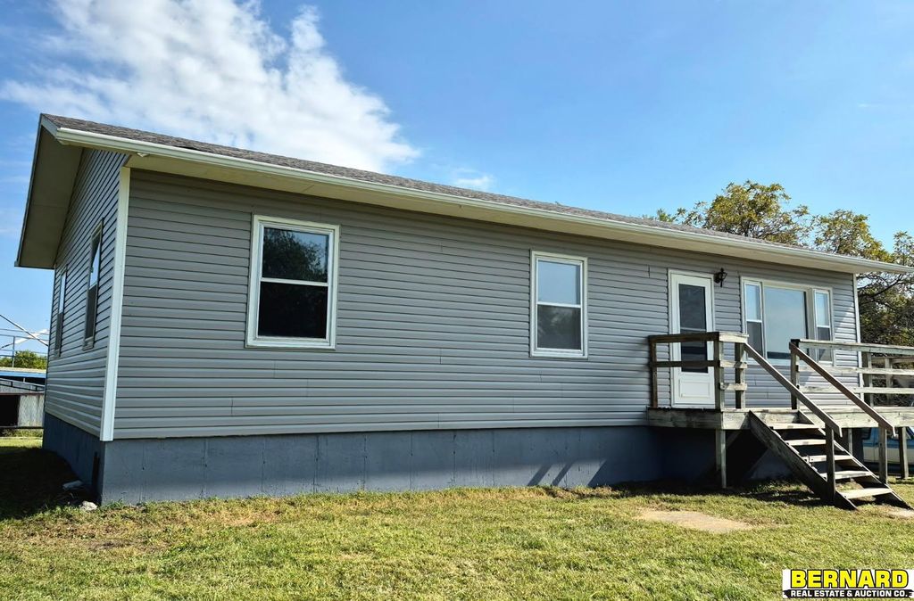 70754 624 Avenue, Pawnee City, NE 68420