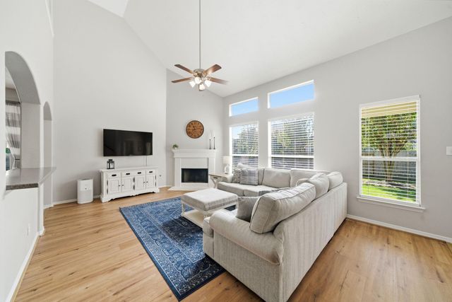 9207 Hidden Court, Magnolia, TX 77354