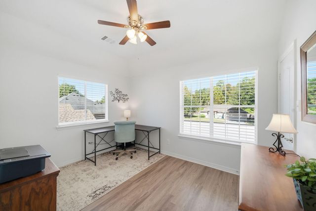 9207 Hidden Court, Magnolia, TX 77354