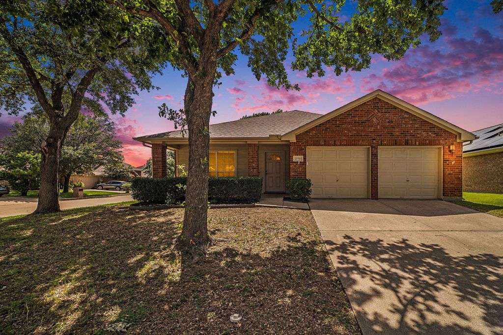 11501 Cactus Springs Drive, Fort Worth, TX 76244