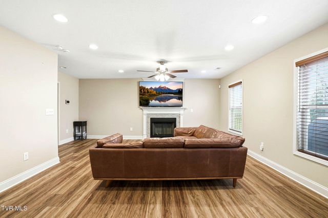 1265 Lemongrass Drive, Jonesborough, TN 37659