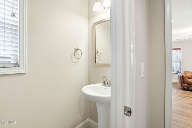 1265 Lemongrass Drive, Jonesborough, TN 37659