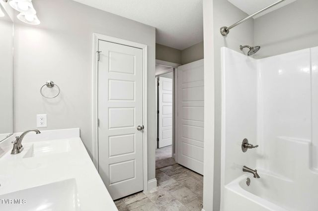 1265 Lemongrass Drive, Jonesborough, TN 37659