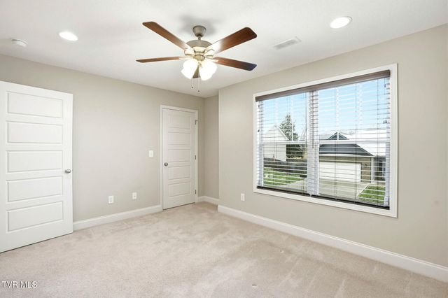 1265 Lemongrass Drive, Jonesborough, TN 37659