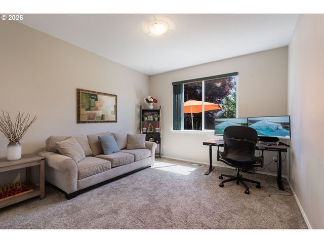 5758 Nw CRADY Ln, Portland, OR 97229