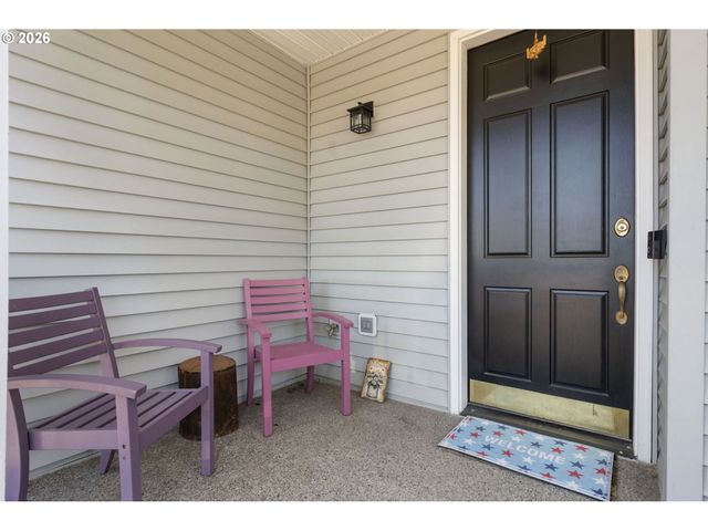 5758 Nw CRADY Ln, Portland, OR 97229