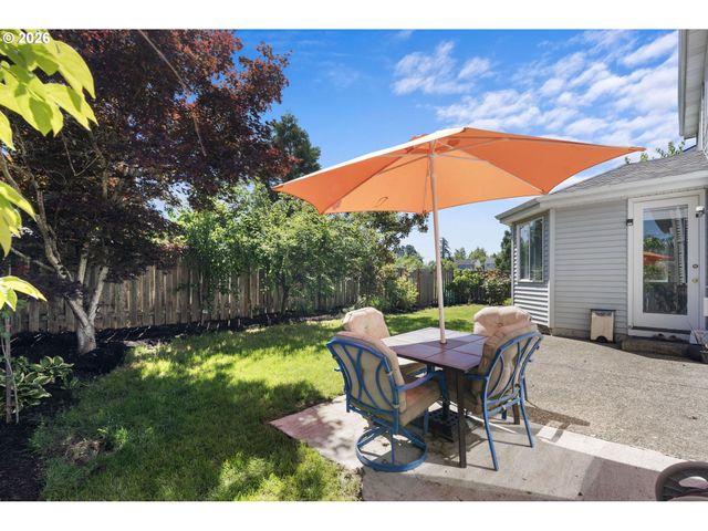 5758 Nw CRADY Ln, Portland, OR 97229