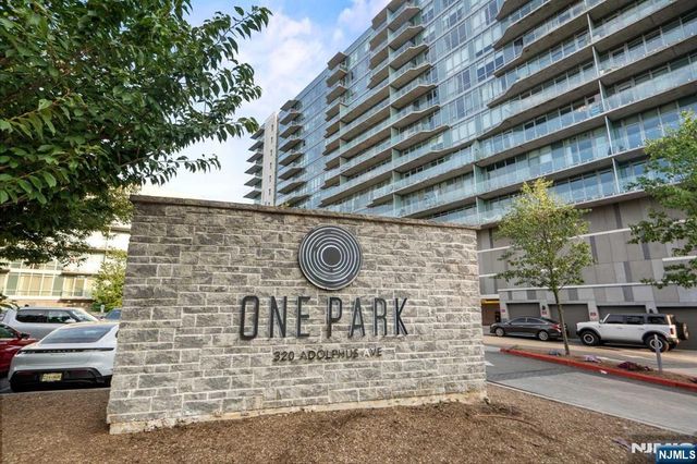 320 Adolphus Avenue 803, Cliffside Park, NJ 07010