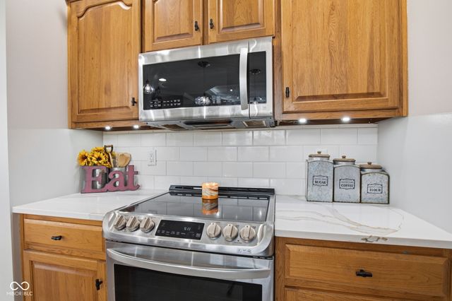 2399 Forest Hills Boulevard, Greenwood, IN 46143