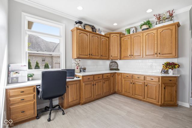 2399 Forest Hills Boulevard, Greenwood, IN 46143
