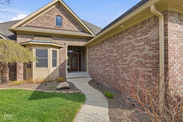 2399 Forest Hills Boulevard, Greenwood, IN 46143