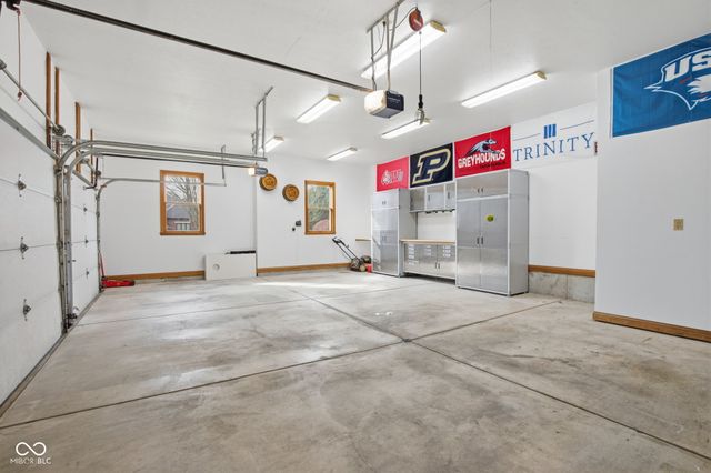 2399 Forest Hills Boulevard, Greenwood, IN 46143