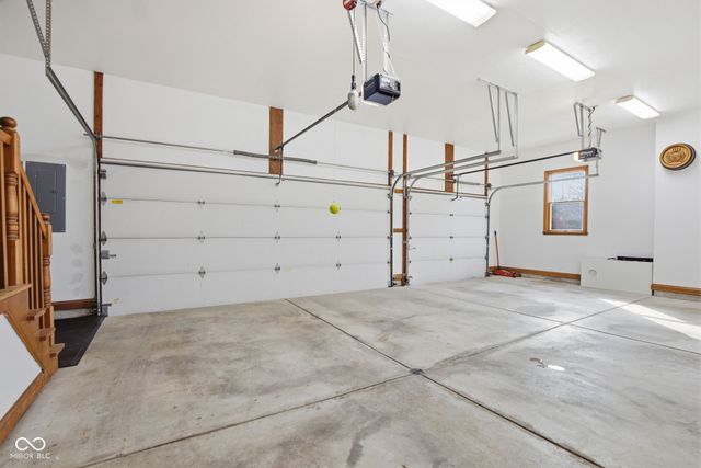 2399 Forest Hills Boulevard, Greenwood, IN 46143
