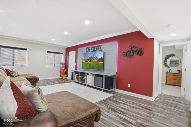 2399 Forest Hills Boulevard, Greenwood, IN 46143