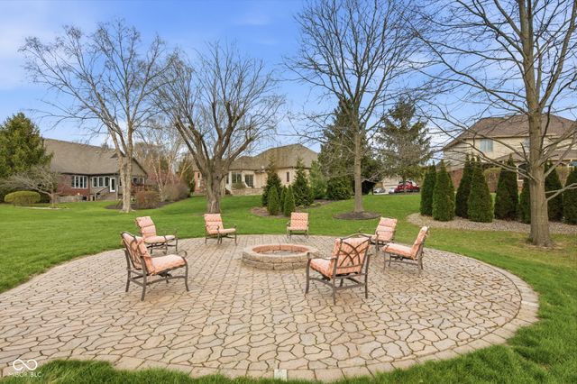 2399 Forest Hills Boulevard, Greenwood, IN 46143