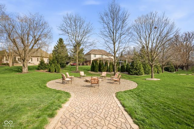 2399 Forest Hills Boulevard, Greenwood, IN 46143