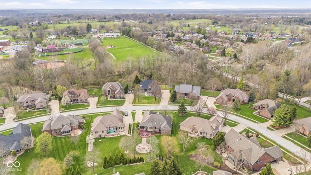 2399 Forest Hills Boulevard, Greenwood, IN 46143