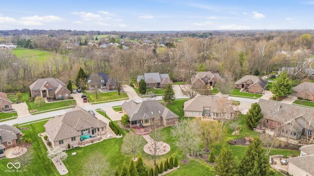 2399 Forest Hills Boulevard, Greenwood, IN 46143