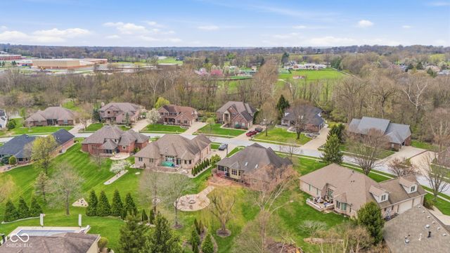 2399 Forest Hills Boulevard, Greenwood, IN 46143