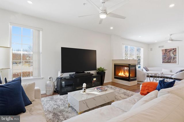 1136 MAXWELL MNR, Warwick, PA 18974