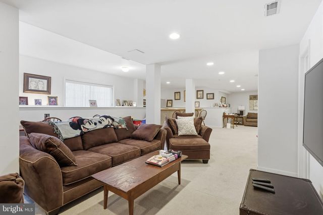 1136 MAXWELL MNR, Warwick, PA 18974