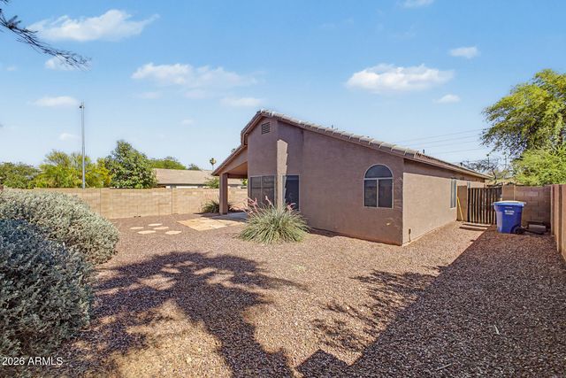 3056 E SWEETWATER Avenue, Phoenix, AZ 85032
