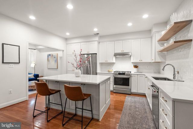 9969 CYRANDALL DR, Oakton, VA 22124