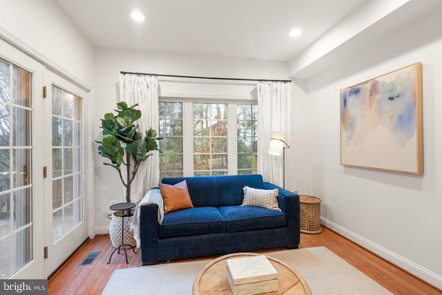 9969 CYRANDALL DR, Oakton, VA 22124