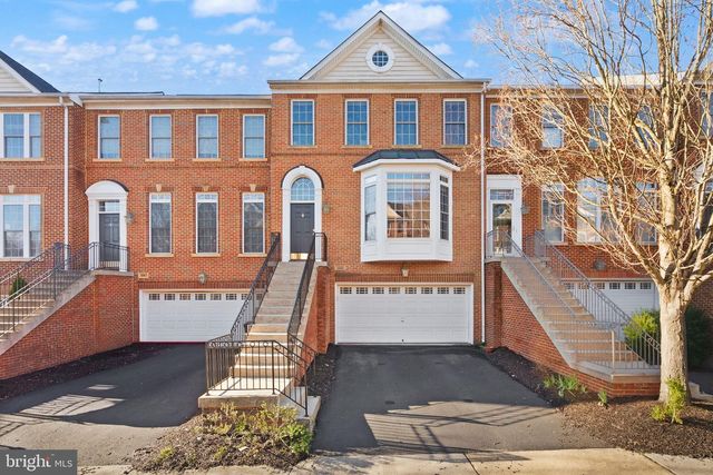 9969 CYRANDALL DR, Oakton, VA 22124