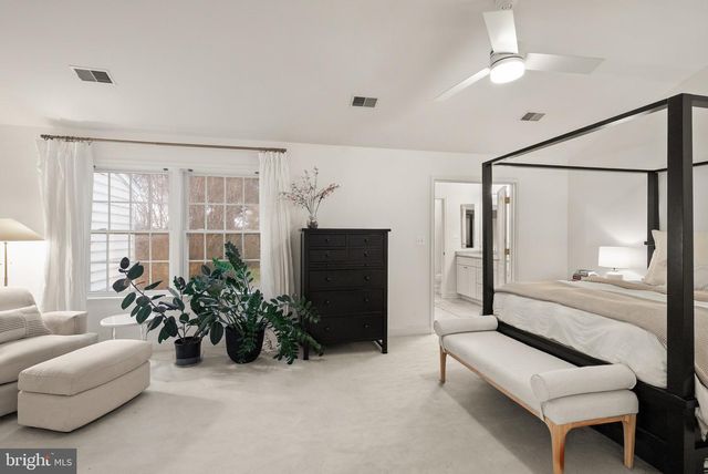 9969 CYRANDALL DR, Oakton, VA 22124