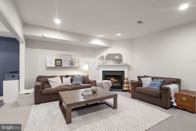 9969 CYRANDALL DR, Oakton, VA 22124