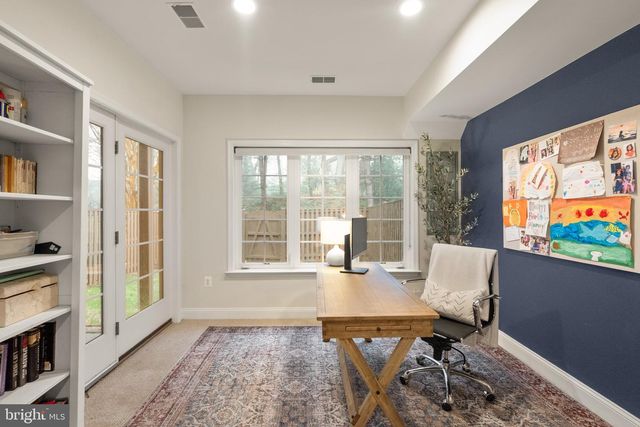 9969 CYRANDALL DR, Oakton, VA 22124