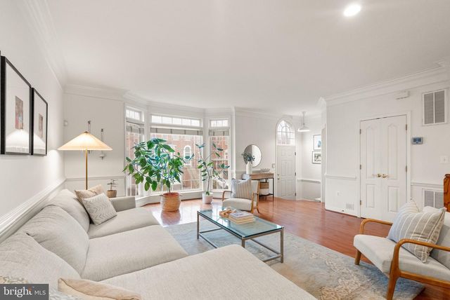 9969 CYRANDALL DR, Oakton, VA 22124