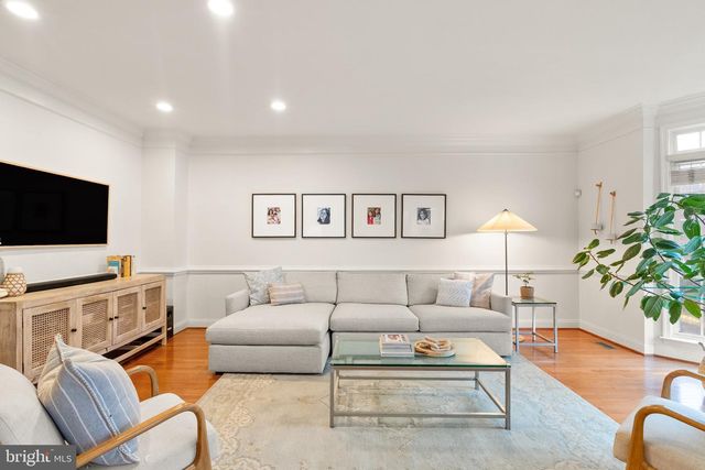 9969 CYRANDALL DR, Oakton, VA 22124