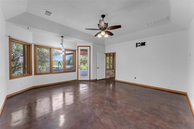 150 Pecan 2, Florence, TX 76527