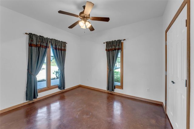 150 Pecan 2, Florence, TX 76527