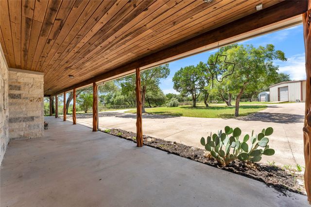 150 Pecan 2, Florence, TX 76527