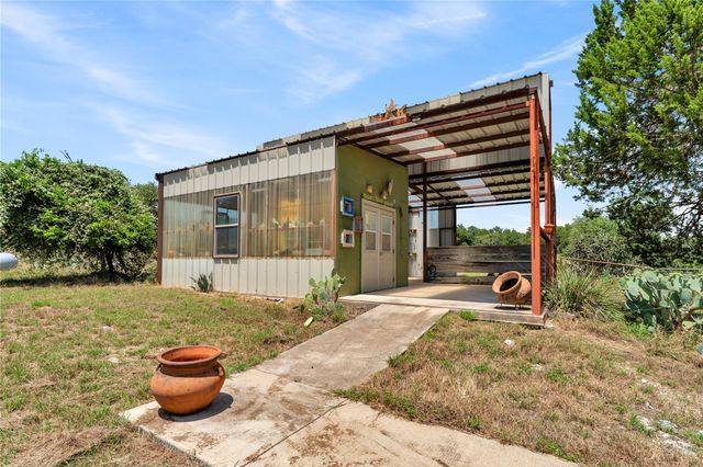 150 Pecan 2, Florence, TX 76527