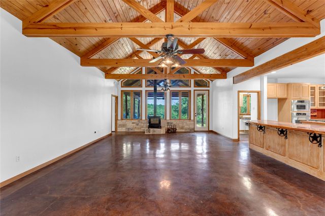 150 Pecan 2, Florence, TX 76527