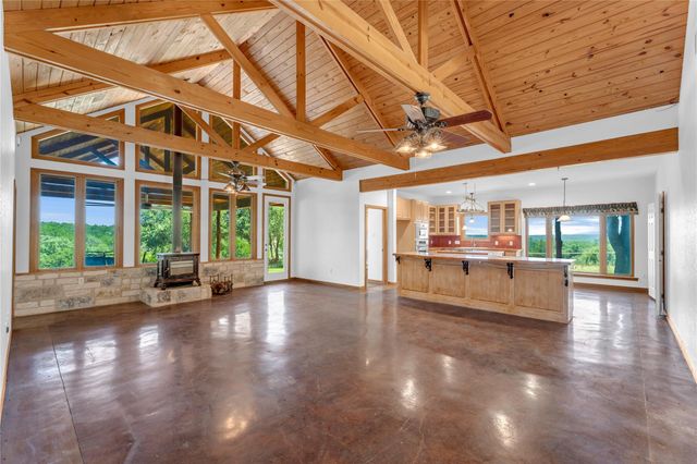 150 Pecan 2, Florence, TX 76527