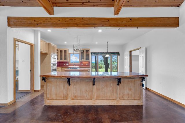 150 Pecan 2, Florence, TX 76527